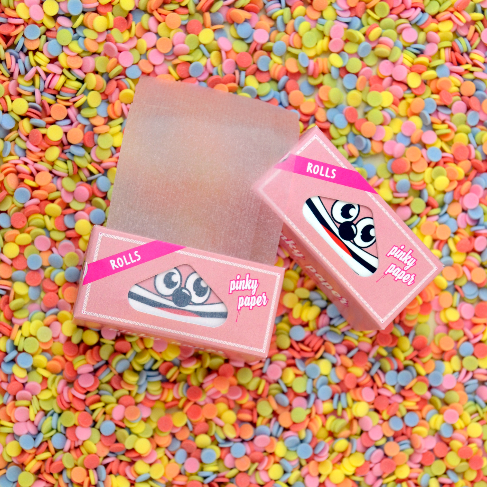 Pinky Paper Rolls Detail